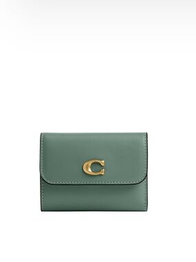 Coach Essential Card Holder Wallet
